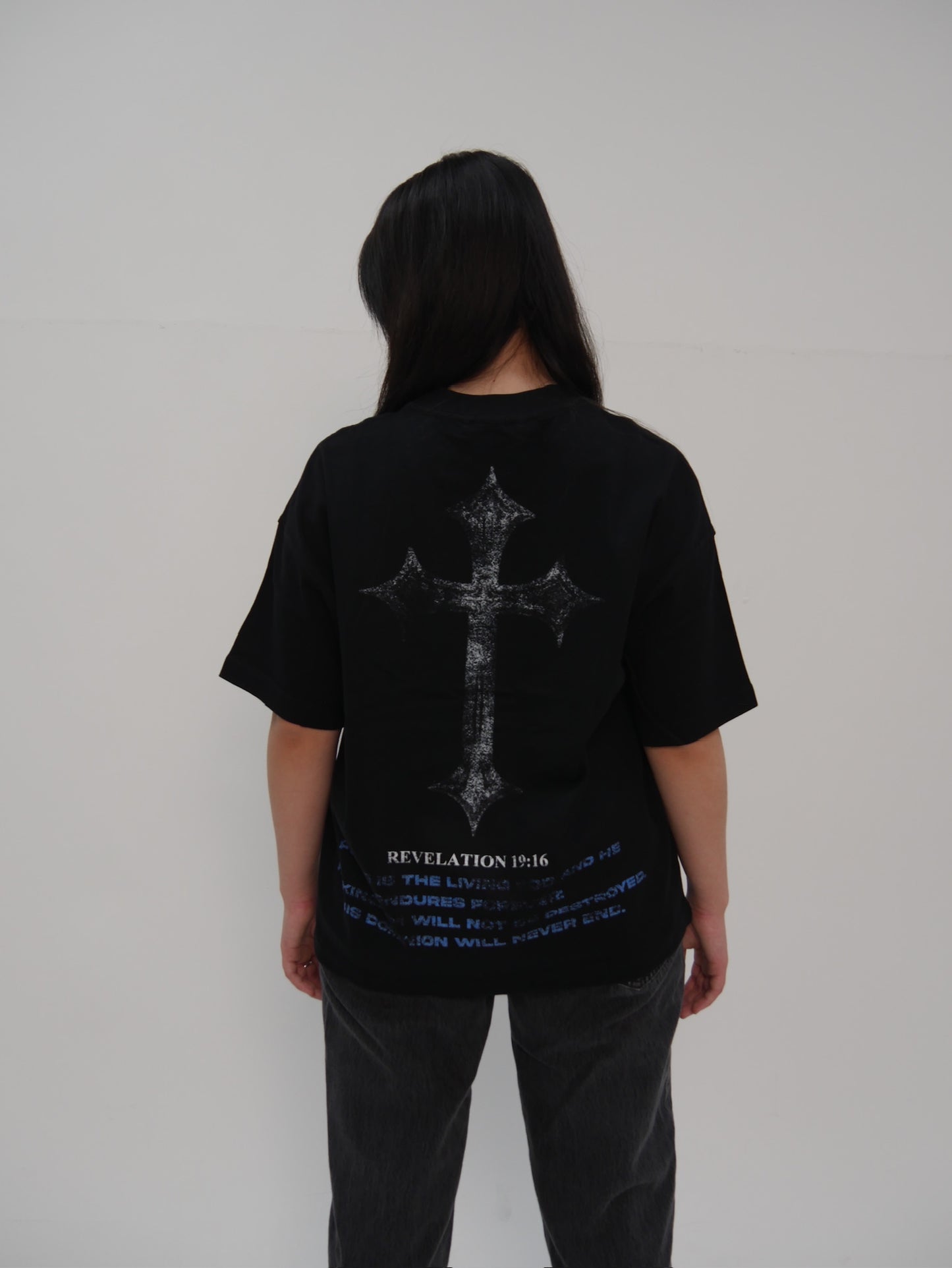 JESUS IS KING BOXY TEE